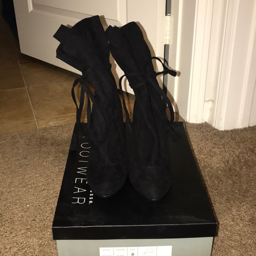 Charlotte Russe Black faux suede slouch booties